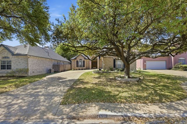 9710 Mid Circle, San Antonio, TX 78230