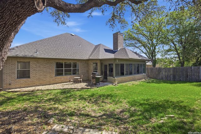 9710 Mid Circle, San Antonio, TX 78230