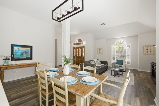 9710 Mid Circle, San Antonio, TX 78230