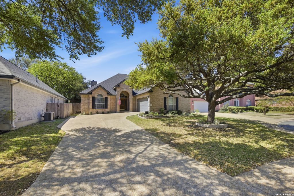 9710 Mid Circle, San Antonio, TX 78230
