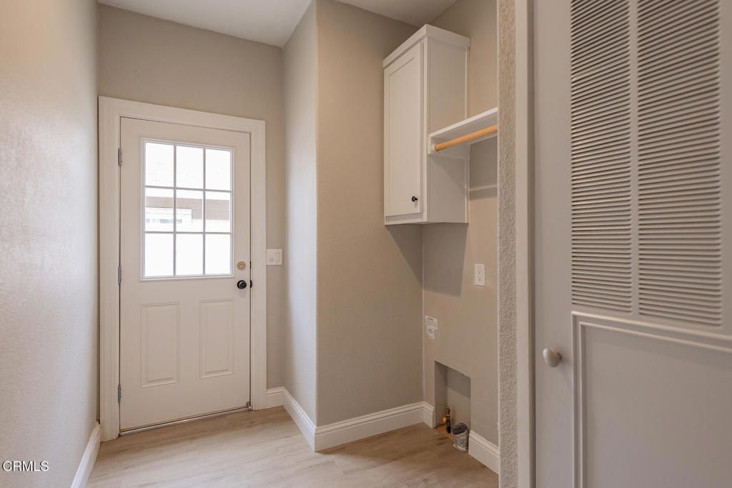 Image 24 of property listing at 125 N Alvarado Street, Ojai, CA 93023