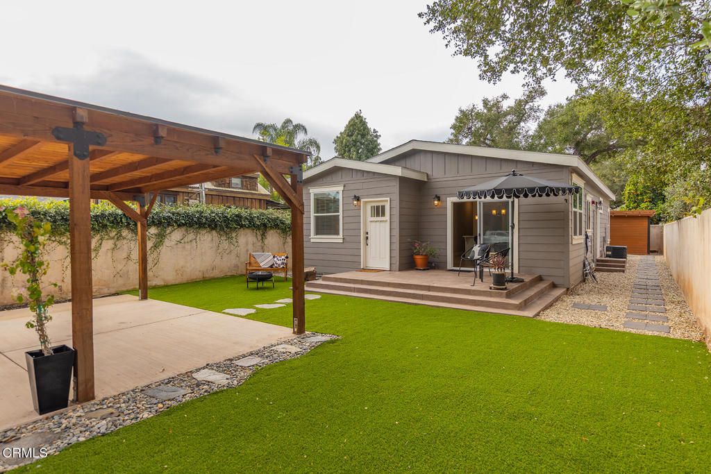 Image 25 of property listing at 125 N Alvarado Street, Ojai, CA 93023