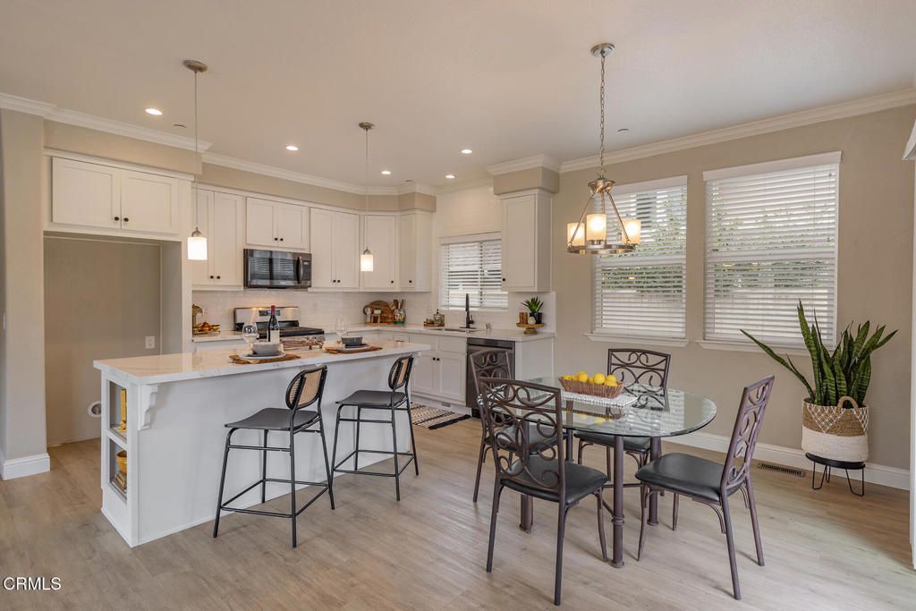 Image 9 of property listing at 125 N Alvarado Street, Ojai, CA 93023