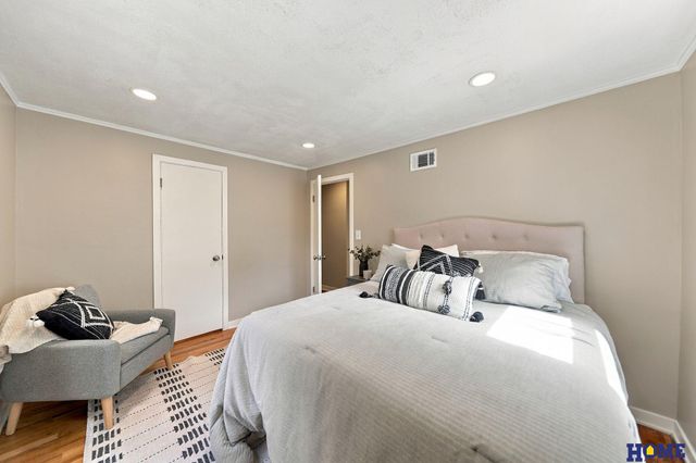 225 S 46th Street, Lincoln, NE 68510
