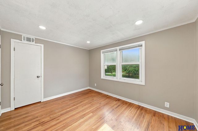 225 S 46th Street, Lincoln, NE 68510