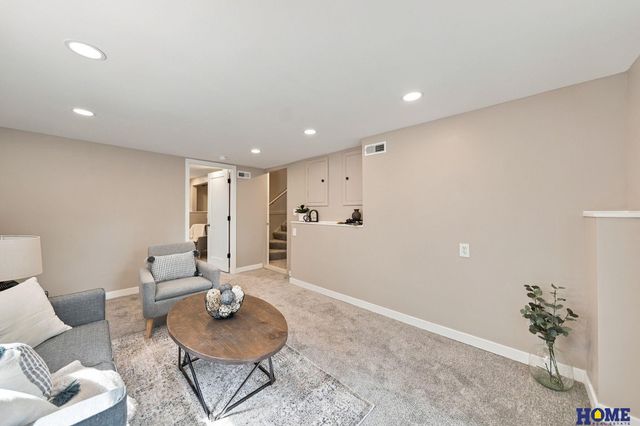 225 S 46th Street, Lincoln, NE 68510