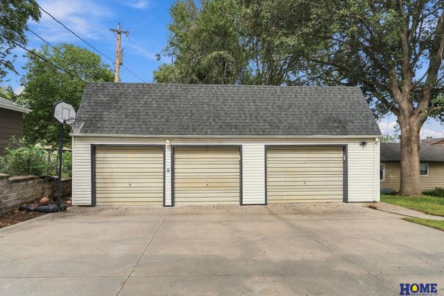 225 S 46th Street, Lincoln, NE 68510