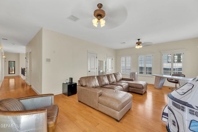 5536 Ventana Del Sol Drive, El Paso, TX 79912