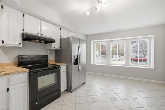 710 Waters DR, Virginia Beach, VA 23462