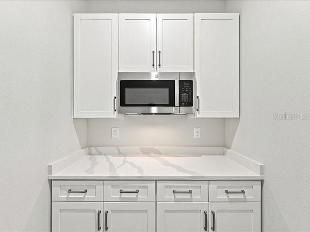 2011 RECKER HIGHWAY, Winter Haven, FL 33880