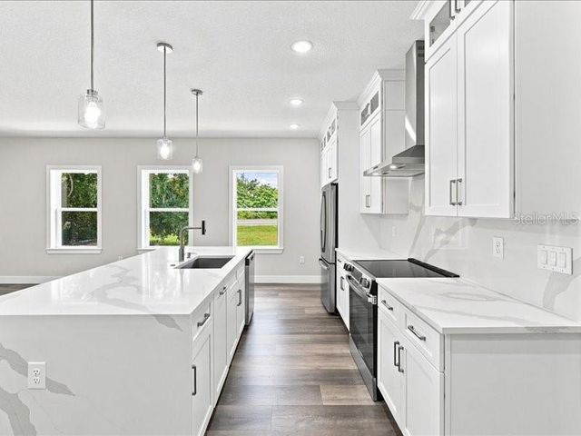 2011 RECKER HIGHWAY, Winter Haven, FL 33880