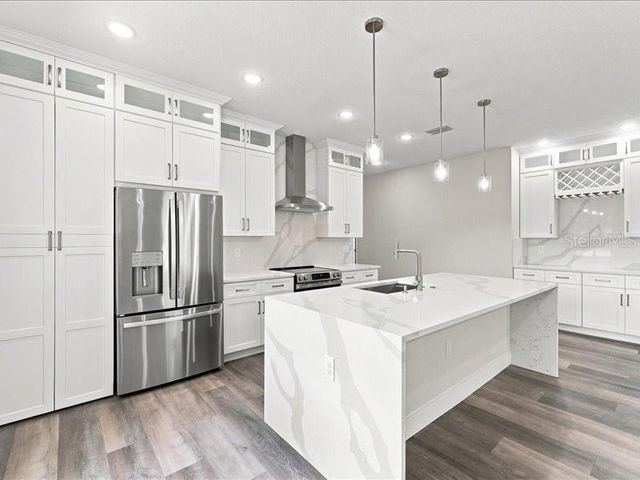 2011 RECKER HIGHWAY, Winter Haven, FL 33880