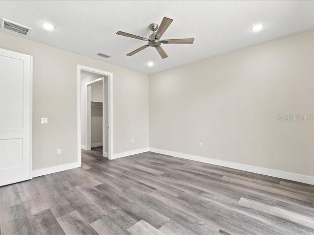 2011 RECKER HIGHWAY, Winter Haven, FL 33880
