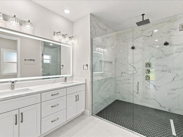 2011 RECKER HIGHWAY, Winter Haven, FL 33880