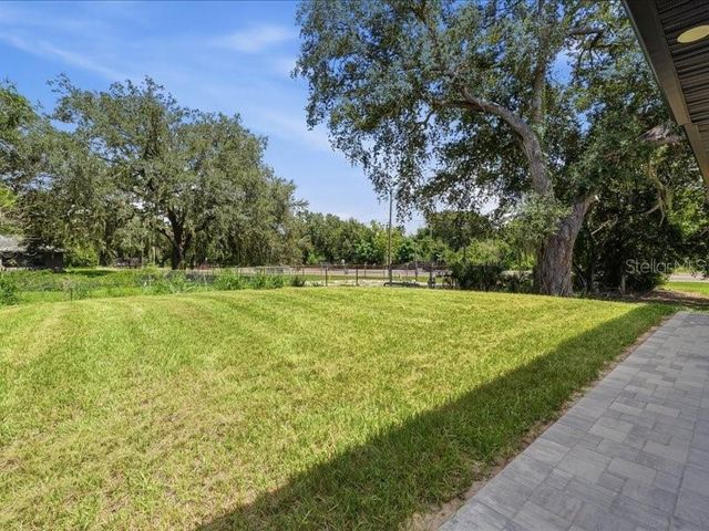 2011 RECKER HIGHWAY, Winter Haven, FL 33880