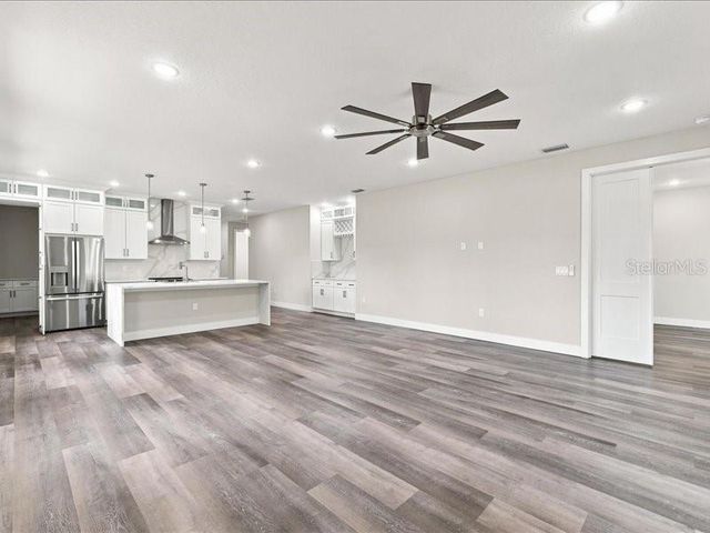 2011 RECKER HIGHWAY, Winter Haven, FL 33880