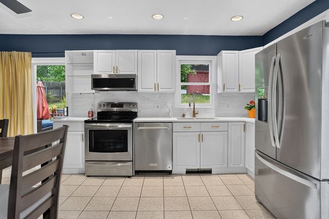 187 Stevens St, Marlborough, MA 01752