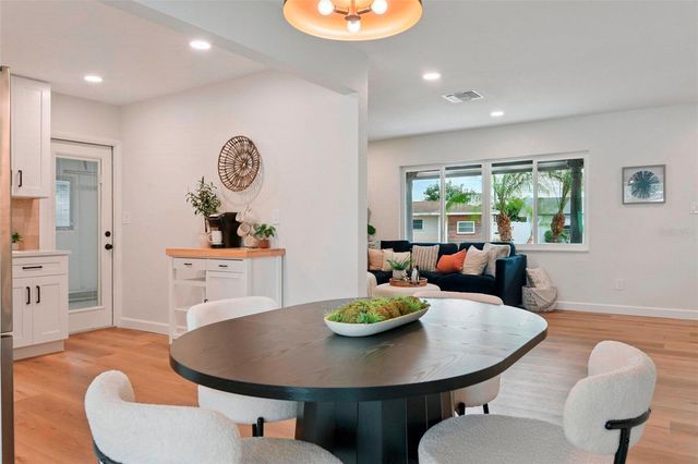 9210 108TH STREET, Seminole, FL 33772