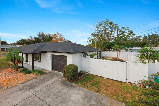 9210 108TH STREET, Seminole, FL 33772