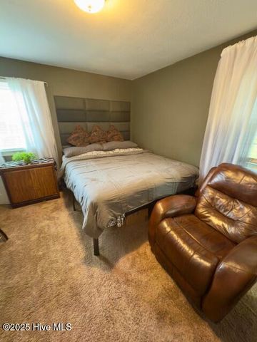 3869 Robin Road, Ayden, NC 28513
