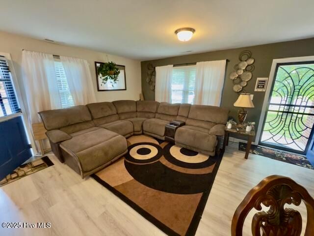 3869 Robin Road, Ayden, NC 28513