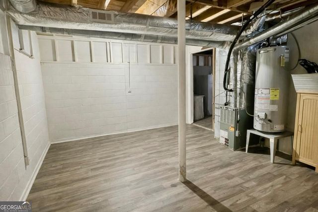 606 Wood Ridge Drive, Woodstock, GA 30189