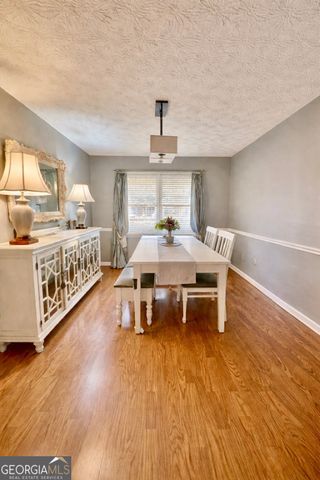 606 Wood Ridge Drive, Woodstock, GA 30189