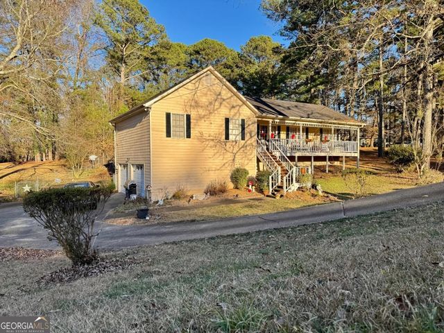 606 Wood Ridge Drive, Woodstock, GA 30189