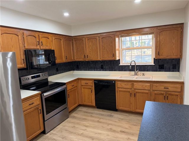2212 S 19th Terrace, Leavenworth, KS 66048