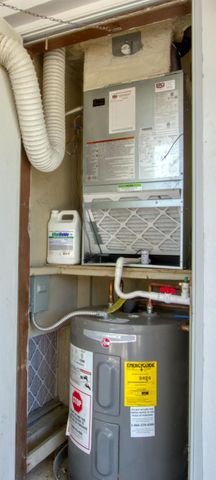 4465 Luxemburg Court 305, Lake Worth, FL 33467