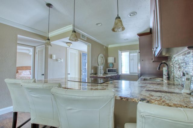 4465 Luxemburg Court 305, Lake Worth, FL 33467