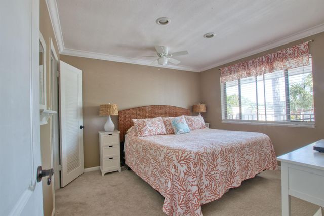 4465 Luxemburg Court 305, Lake Worth, FL 33467