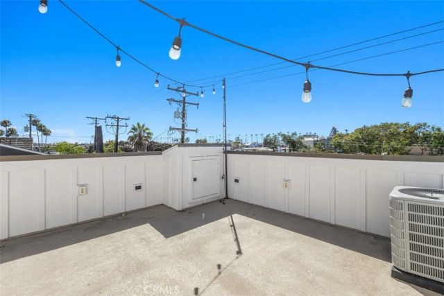 515 Jasmine Avenue, Newport Beach, CA 92625