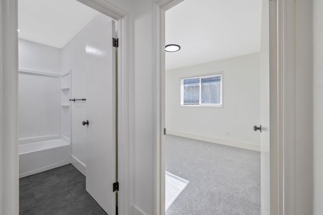 1246 E Buckingham Way, Fresno, CA 93704