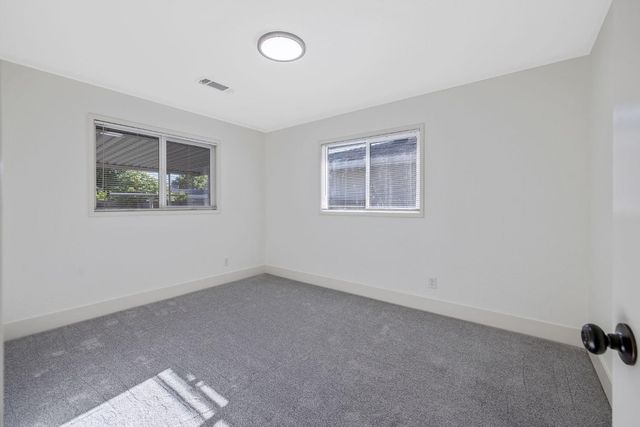 1246 E Buckingham Way, Fresno, CA 93704