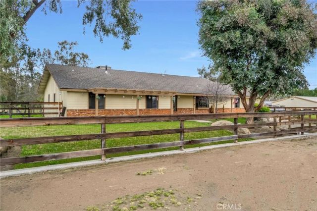 31031 Donald Avenue, Madera, CA 93636