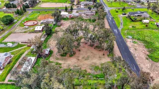 31031 Donald Avenue, Madera, CA 93636