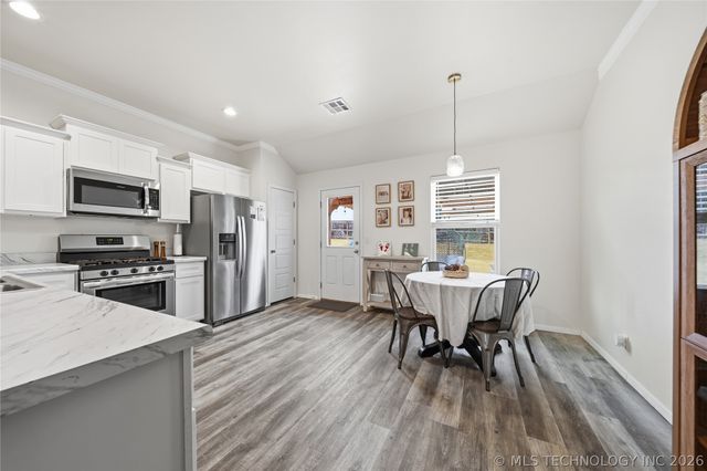 1510 E Urbana Street, Broken Arrow, OK 74012