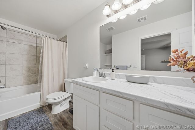 1510 E Urbana Street, Broken Arrow, OK 74012