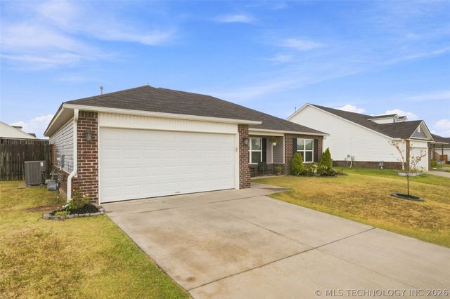 1510 E Urbana Street, Broken Arrow, OK 74012
