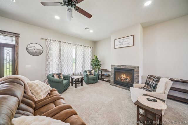 4532 W 430 Road, Pryor, OK 74361