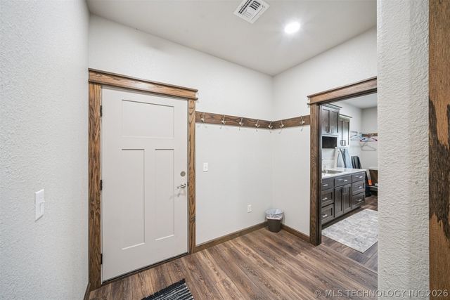 4532 W 430 Road, Pryor, OK 74361