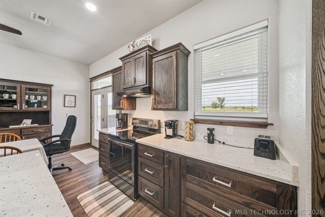 4532 W 430 Road, Pryor, OK 74361
