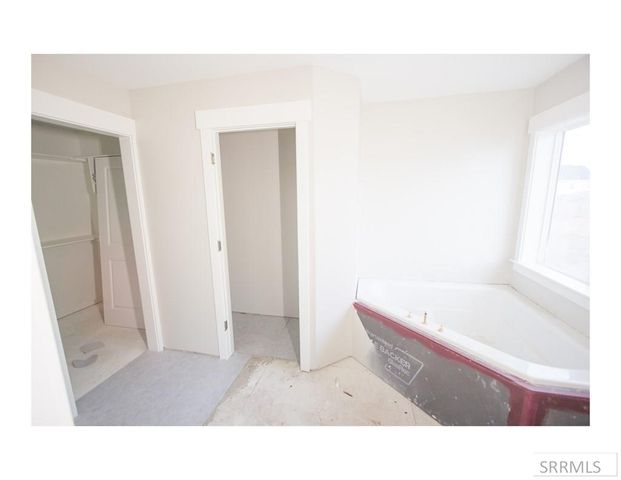 272 Galena Summit Dr, Idaho Falls, ID 83404