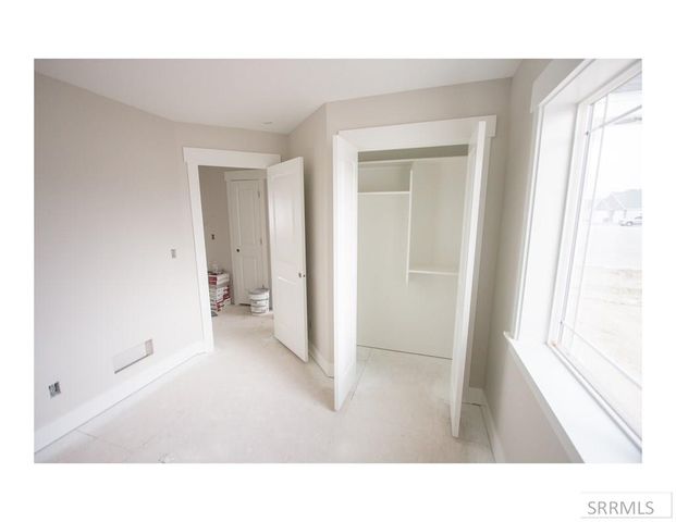 272 Galena Summit Dr, Idaho Falls, ID 83404