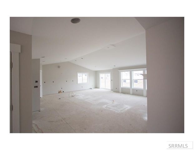 272 Galena Summit Dr, Idaho Falls, ID 83404