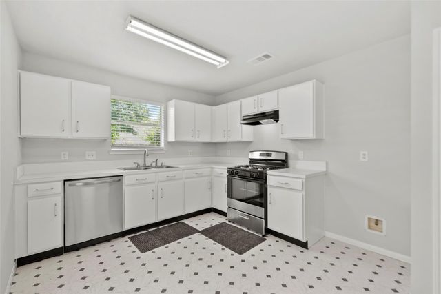 12803 Rockford Drive, Houston, TX 77048