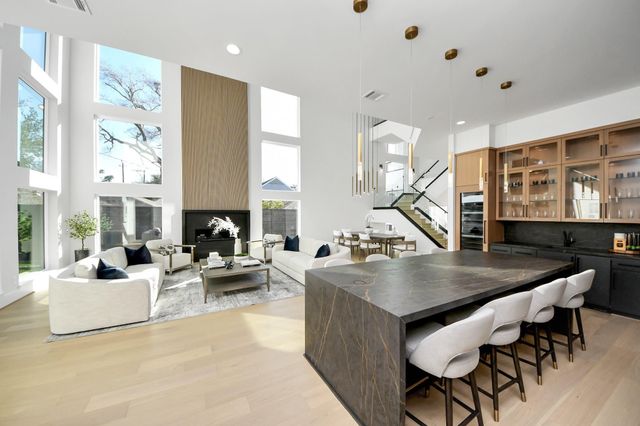 2232 Swift Boulevard, Houston, TX 77030