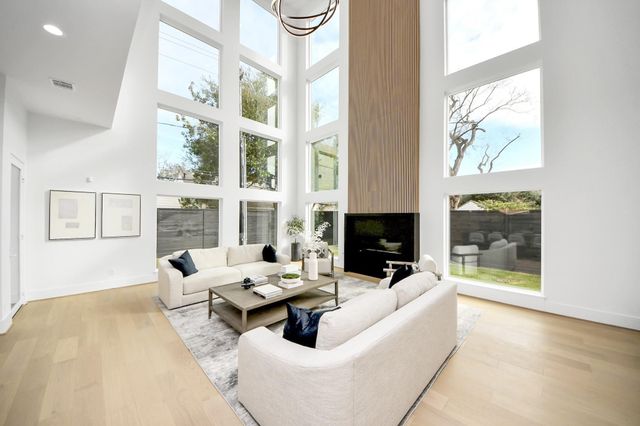 2232 Swift Boulevard, Houston, TX 77030