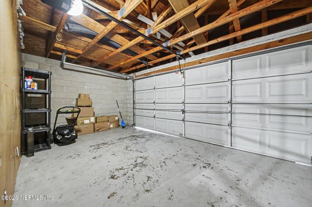 231 E 1ST Street, Chuluota, FL 32766